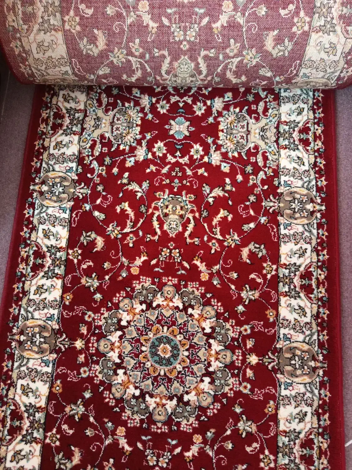 فرش کناره نوباکیفیت وبافت عالی|فرش|شهرضا, |دیوار