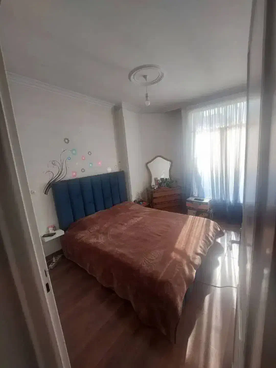 112 متر 2خواب/طبقه پنجم سالن پرده خور/اباذر مترو