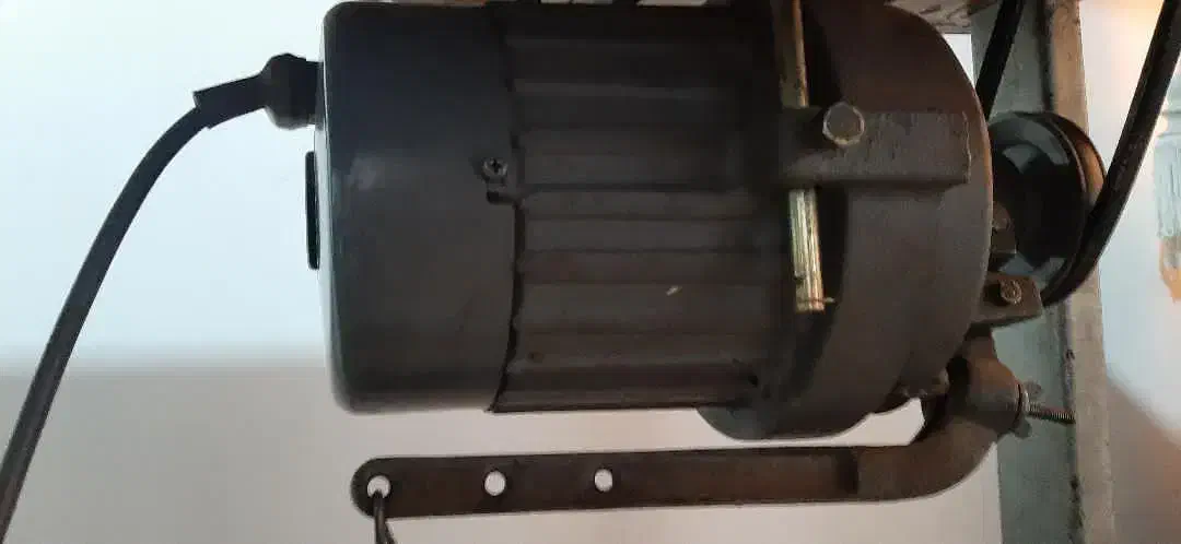 فروش چرخ صنعتی|چرخ خیاطی و ریسندگی|سلماس, |دیوار