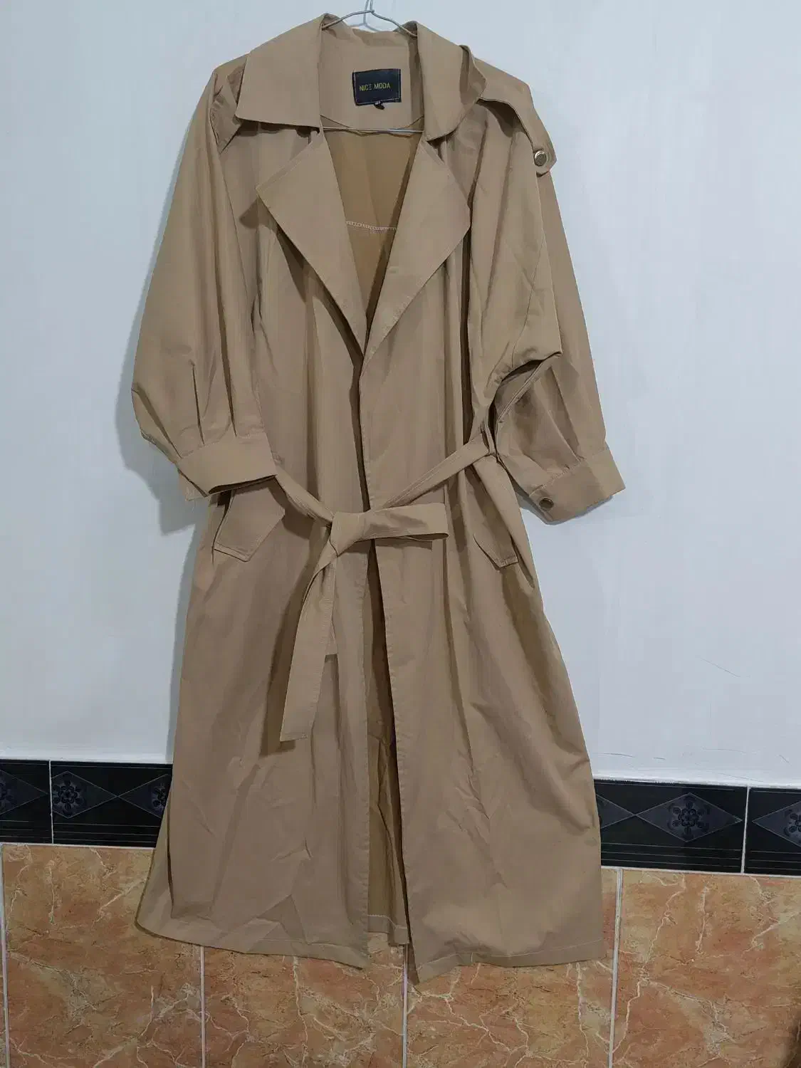 لباس|لباس|شاهین دژ, |دیوار