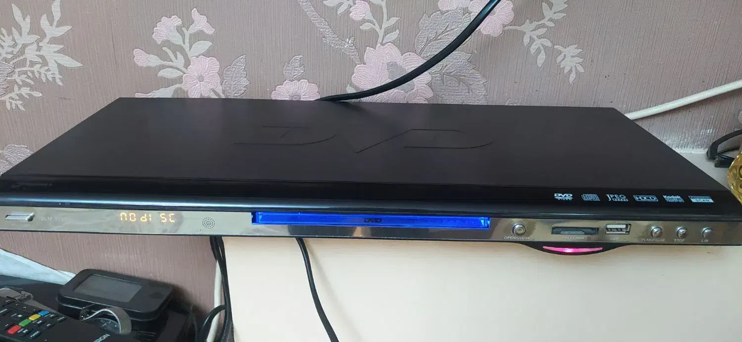 فروش یک  دستگاه دی وی دی  و سی دی خوان|پخش‌کننده DVD و ویدیو|سنندج, |دیوار