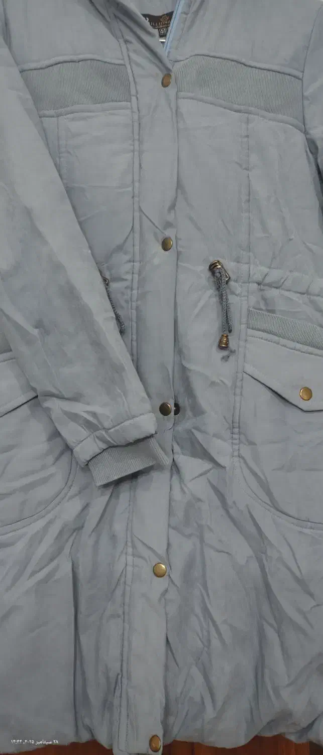 پالتو|لباس|زنجان, |دیوار