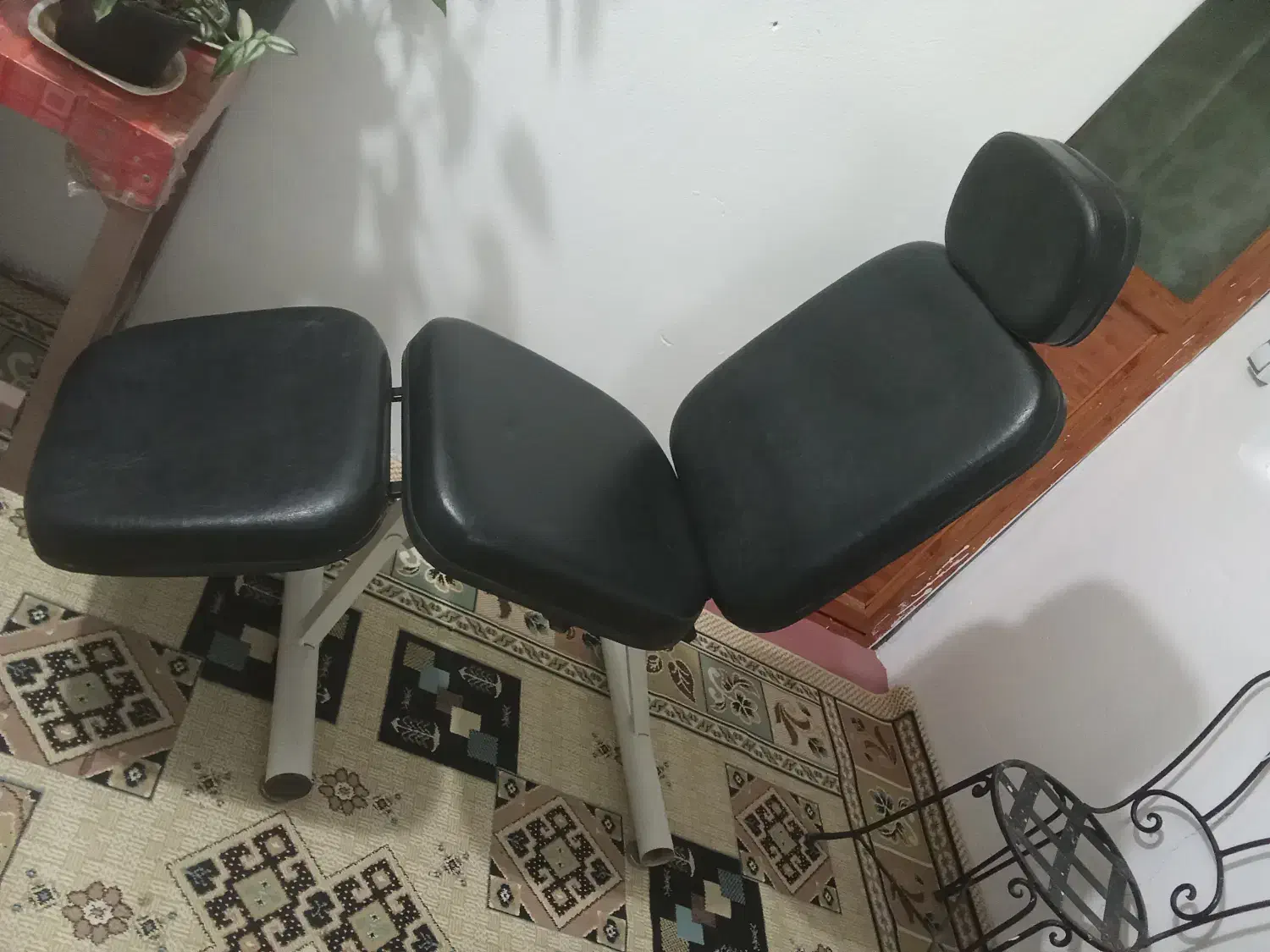 صندلی سه کاره|آرایشگاه و سالنهای زیبایی|محمدیه-قزوین, |دیوار