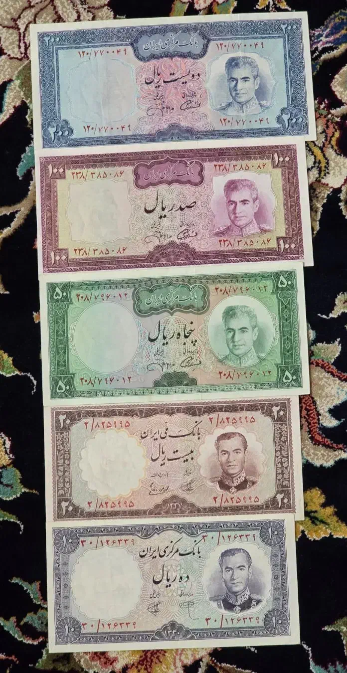 ست  یقه  نظامی|کلکسیون سکه، تمبر، اسکناس|شهر بابک, |دیوار