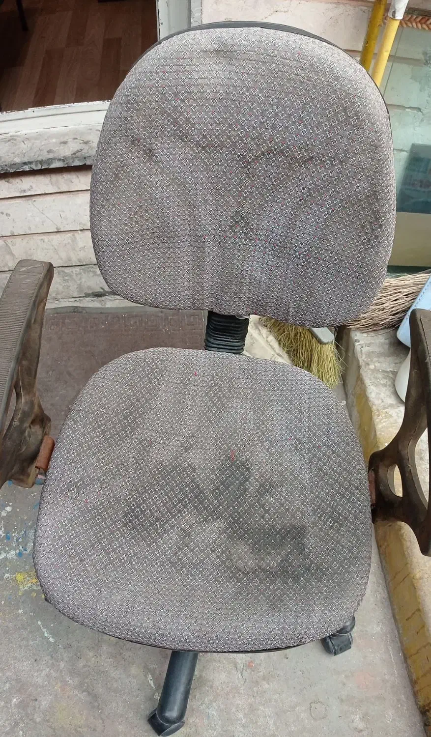 صندلی گردان|صندلی و نیمکت|تبریز, |دیوار