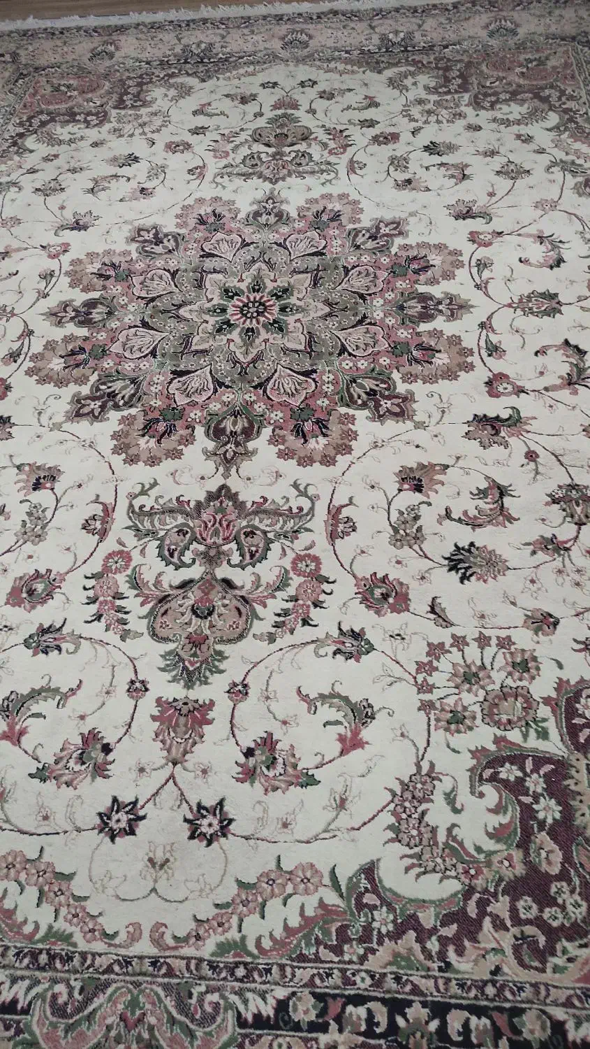 ۲ عدد قالی ۹متری ۲/۵ در ۳/۵ متر و۱۲ متری ۳ در ۴|فرش|مشهد, بهارستان|دیوار