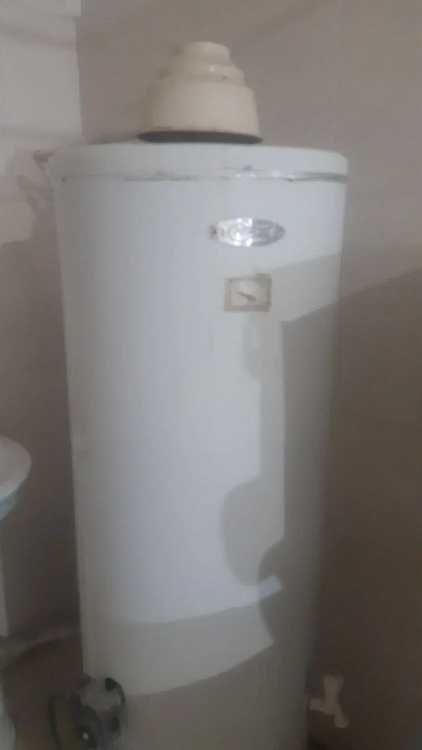 ابگرمکن کارکرده نوع کارخانه سوزان|آبگرمکن، پکیج، شوفاژ|ارومیه, |دیوار