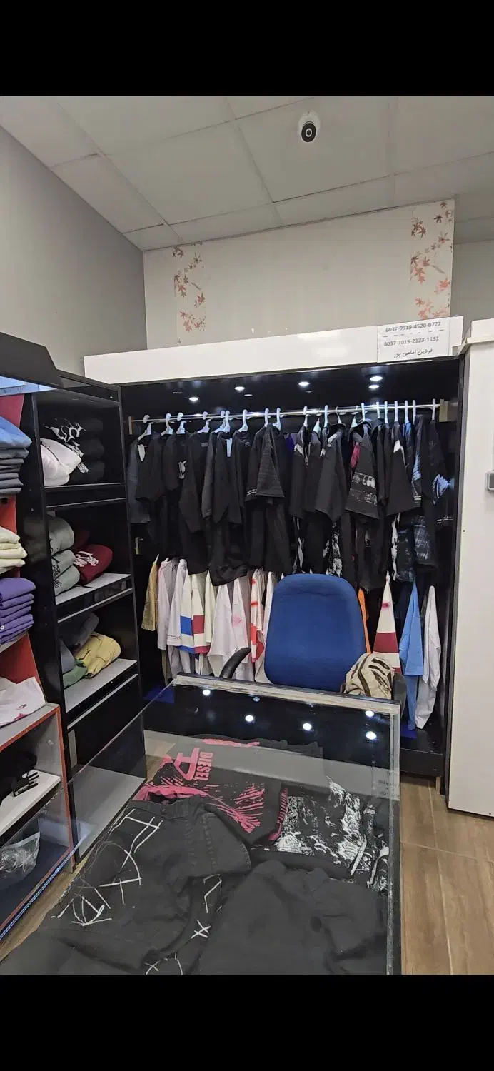 واگذاری لباس فروشی مردانه بصورت کلی و یکجا|فروشگاه و مغازه|نگار, |دیوار