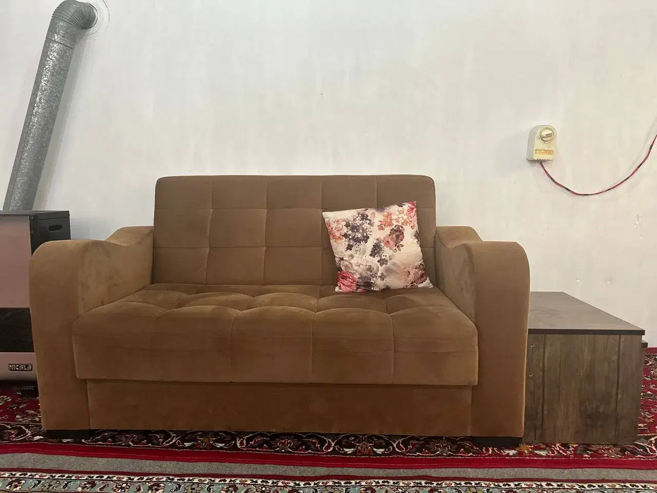 مبل هفت نفره|مبلمان خانگی و میز عسلی|رشت, اسماعیل آباد|دیوار