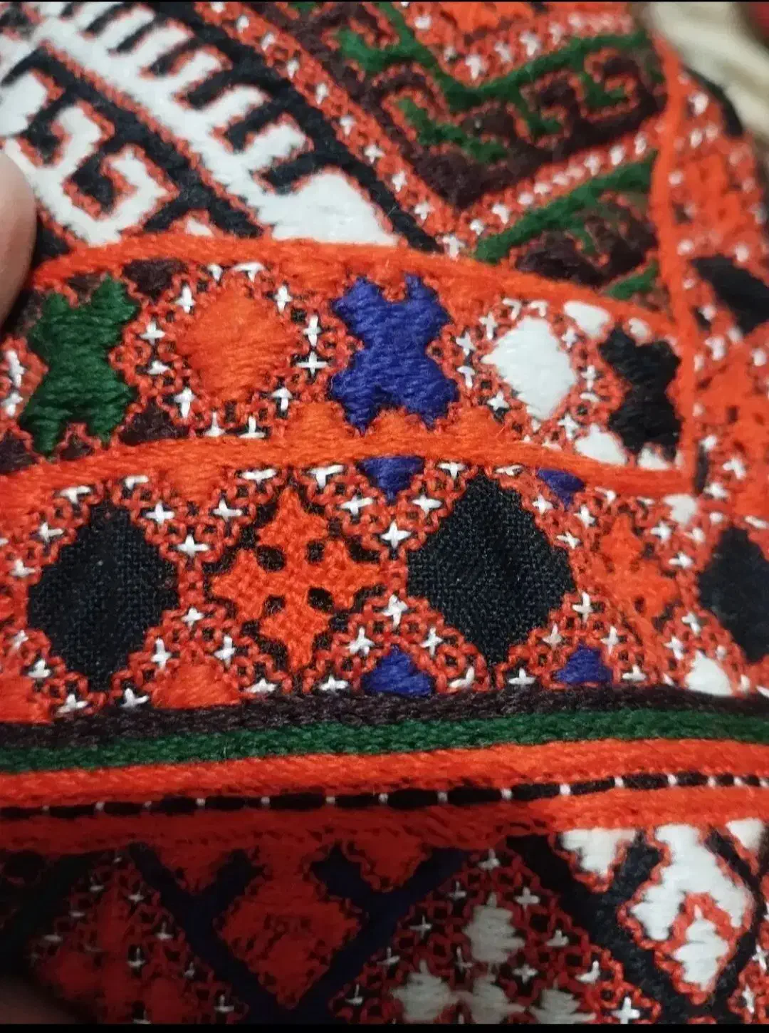 پریوال|لباس|زاهدان, |دیوار