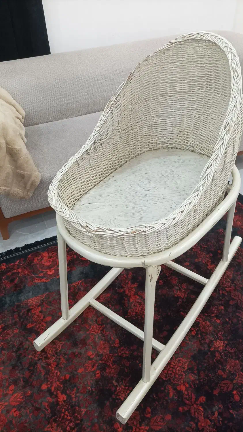 گهواره نوزاد با پایه|تخت و صندلی بچه|اهواز, شهرک برق|دیوار