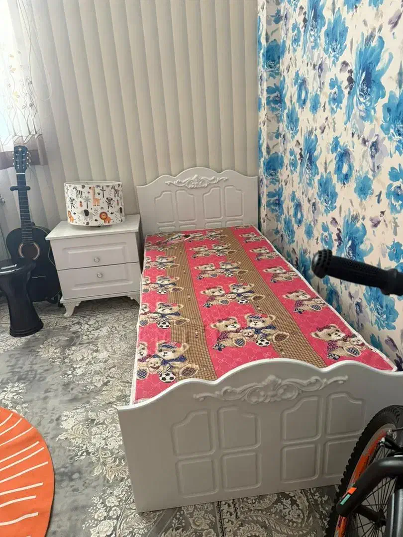 فروش لوازم تخت خاب بچه کمد لباس  مبل سلطتتی|تخت و صندلی بچه|کاشمر, |دیوار