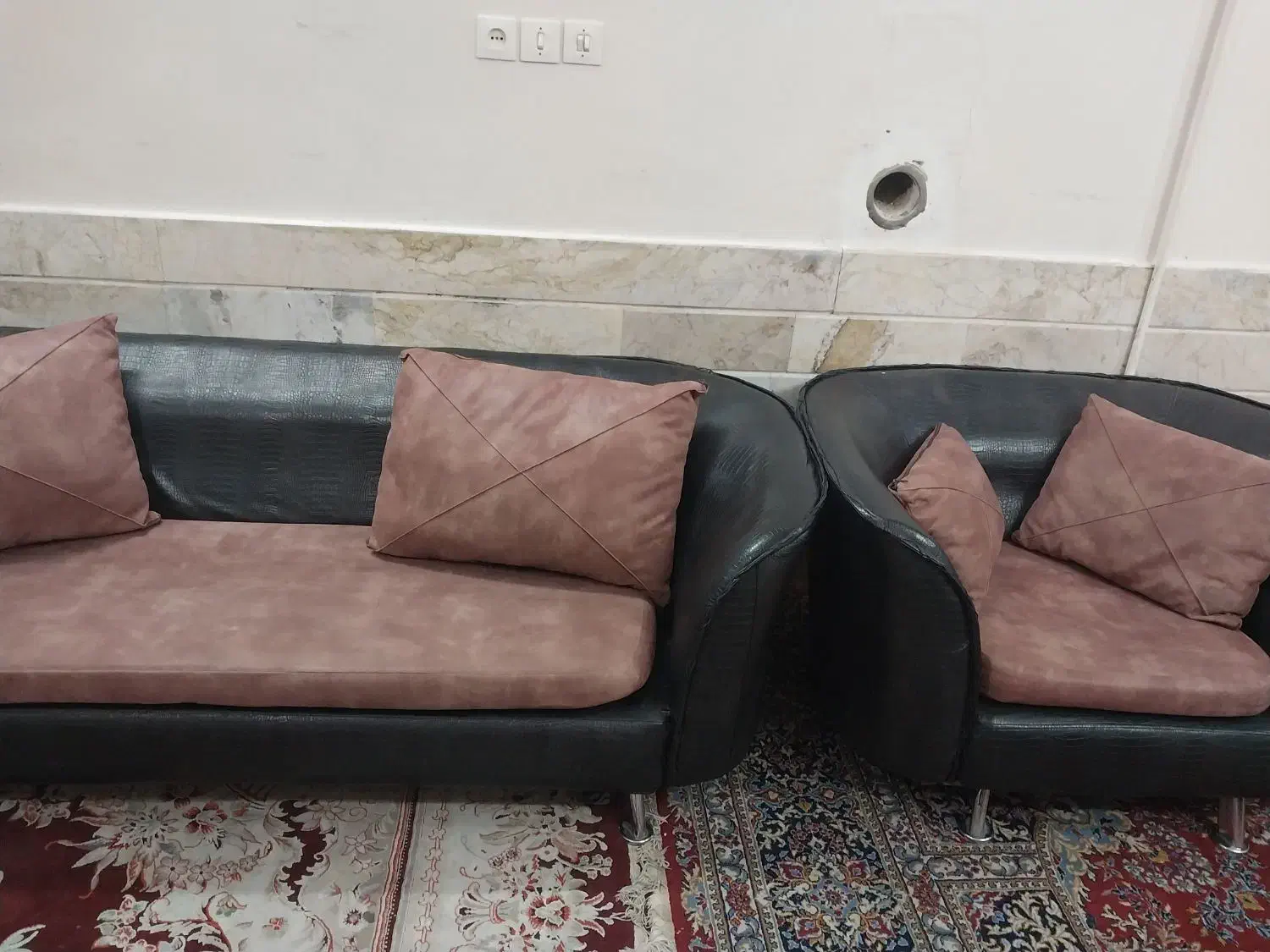 مبل 8 نفره|مبلمان خانگی و میز عسلی|قم, چهل درخت|دیوار
