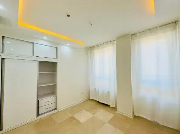 ۱۴۰متر/ سازه در حد زعفرانیه/ بسیار شیک/ نزدیک مترو