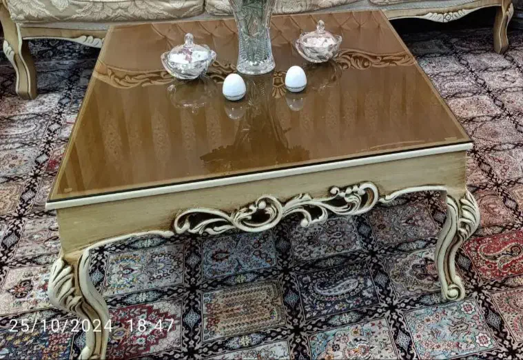 میز جلو مبلی و عسلی کاملا سالم|مبلمان خانگی و میز عسلی|قم, دروازه کاشان|دیوار