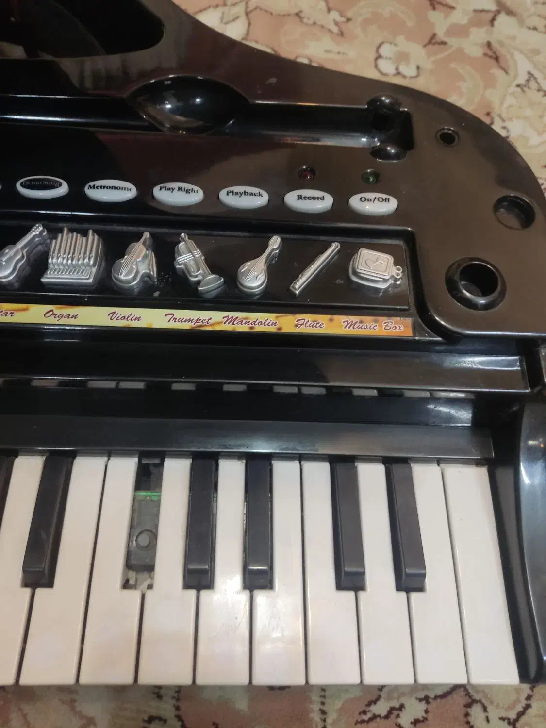 ارگ دستی کوچک باطری خور|پیانو، کیبورد، آکاردئون|تهران, ارامنه|دیوار