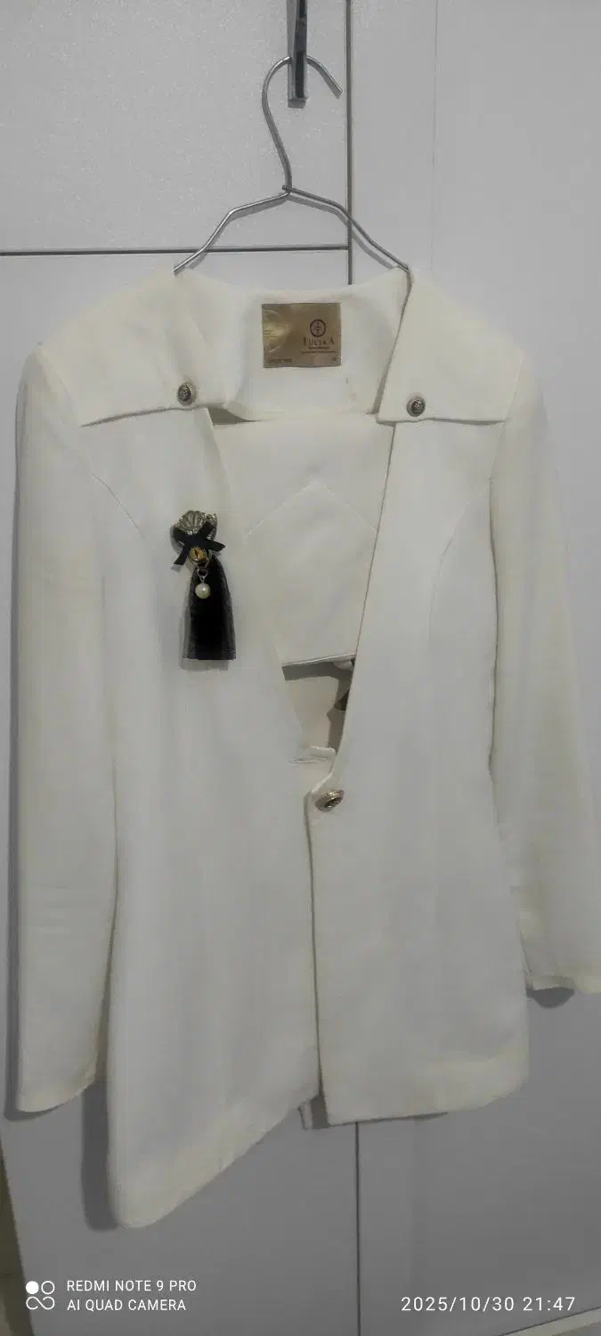 لباس|لباس|اراک, |دیوار