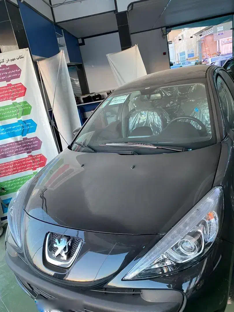 ۲۰۷ پانا دنده ای صفر۴۰۴|خودرو سواری و وانت|شیراز, بریجستون|دیوار