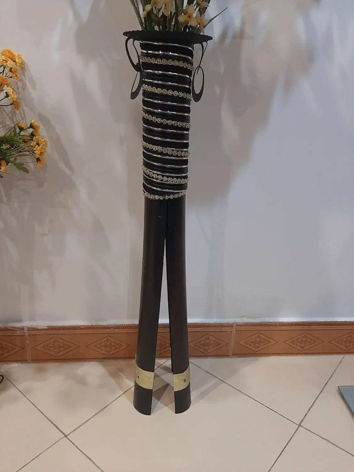 گل مصنوعی و گلدان|گل مصنوعی|فومن, |دیوار