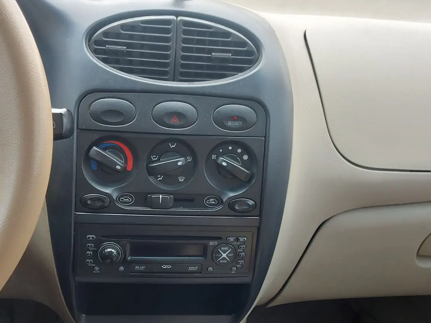 ام وی ام ۱۱۰ بسیار تمیز مدل ۹۳|خودرو سواری و وانت|مشهد, نیروی هوایی|دیوار