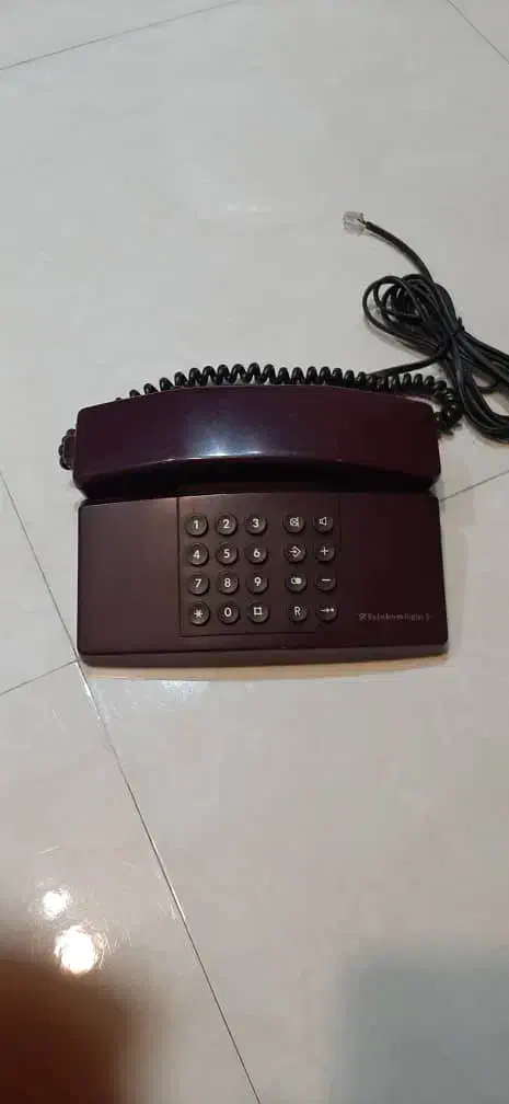 تلفن آلمانی telekom|کلکسیون اشیاء عتیقه|تهران, تهرانپارس شرقی|دیوار