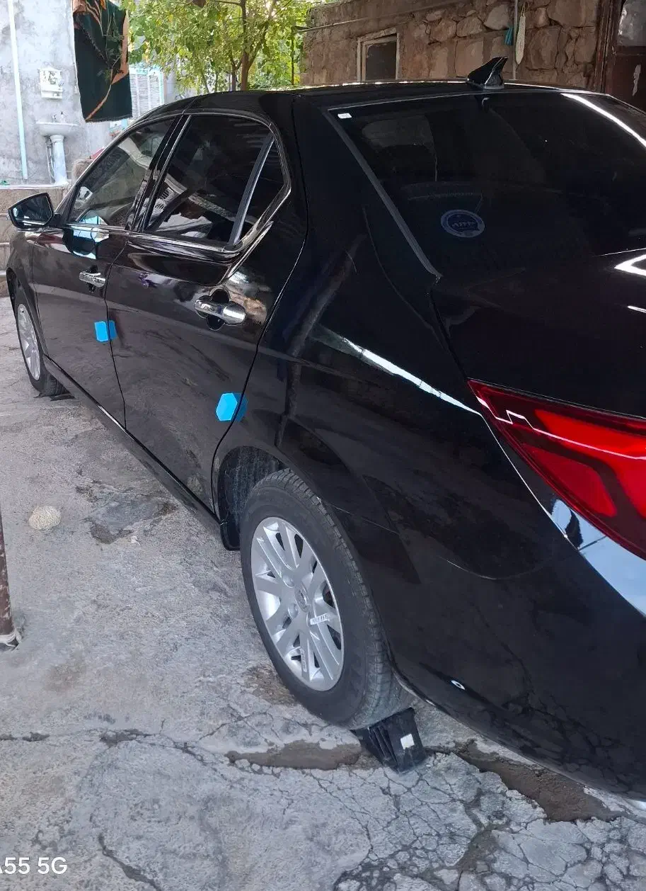 دنا پلاس ۶دنده  مشکی متالیک ودنا ۵دنده سفید بورسی|خودرو سواری و وانت|هندمینی, |دیوار