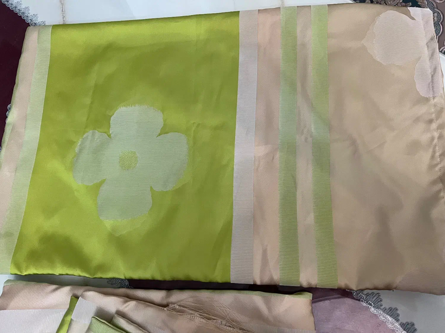 رو بالشتی ساتن|رختخواب، بالش، پتو|تهران, دهم فروردین|دیوار