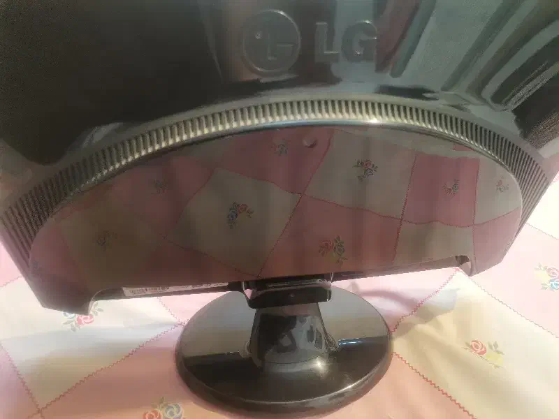 مانیتور ال جی|رایانه رومیزی|قوچان, |دیوار