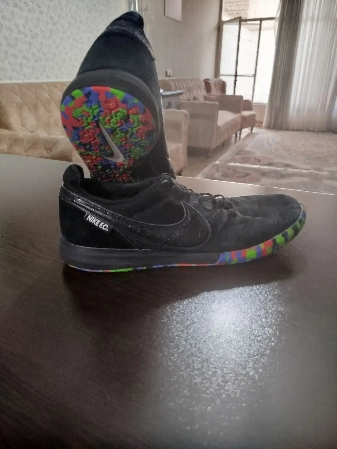 کفش سالنی|کیف، کفش، کمربند|فلاورجان, |دیوار