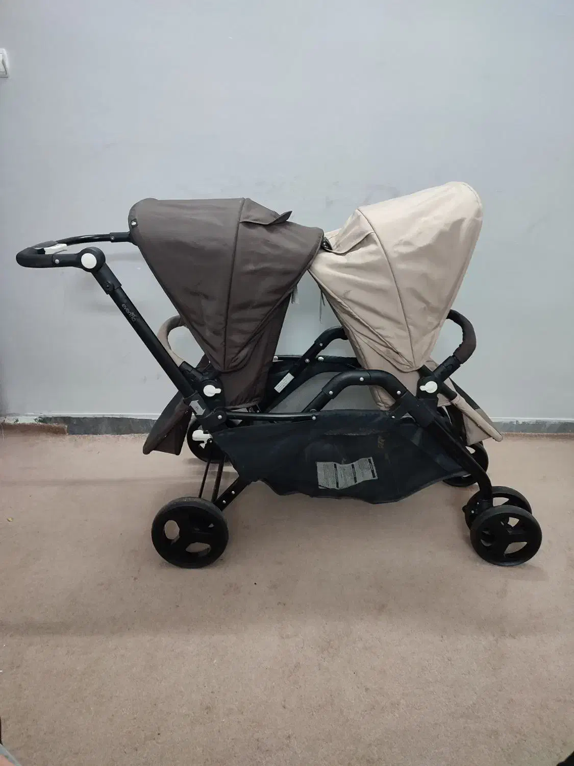 کالسکه دوقلو خارجی|کالسکه و لوازم جانبی|قم, آذر (نکویی)|دیوار