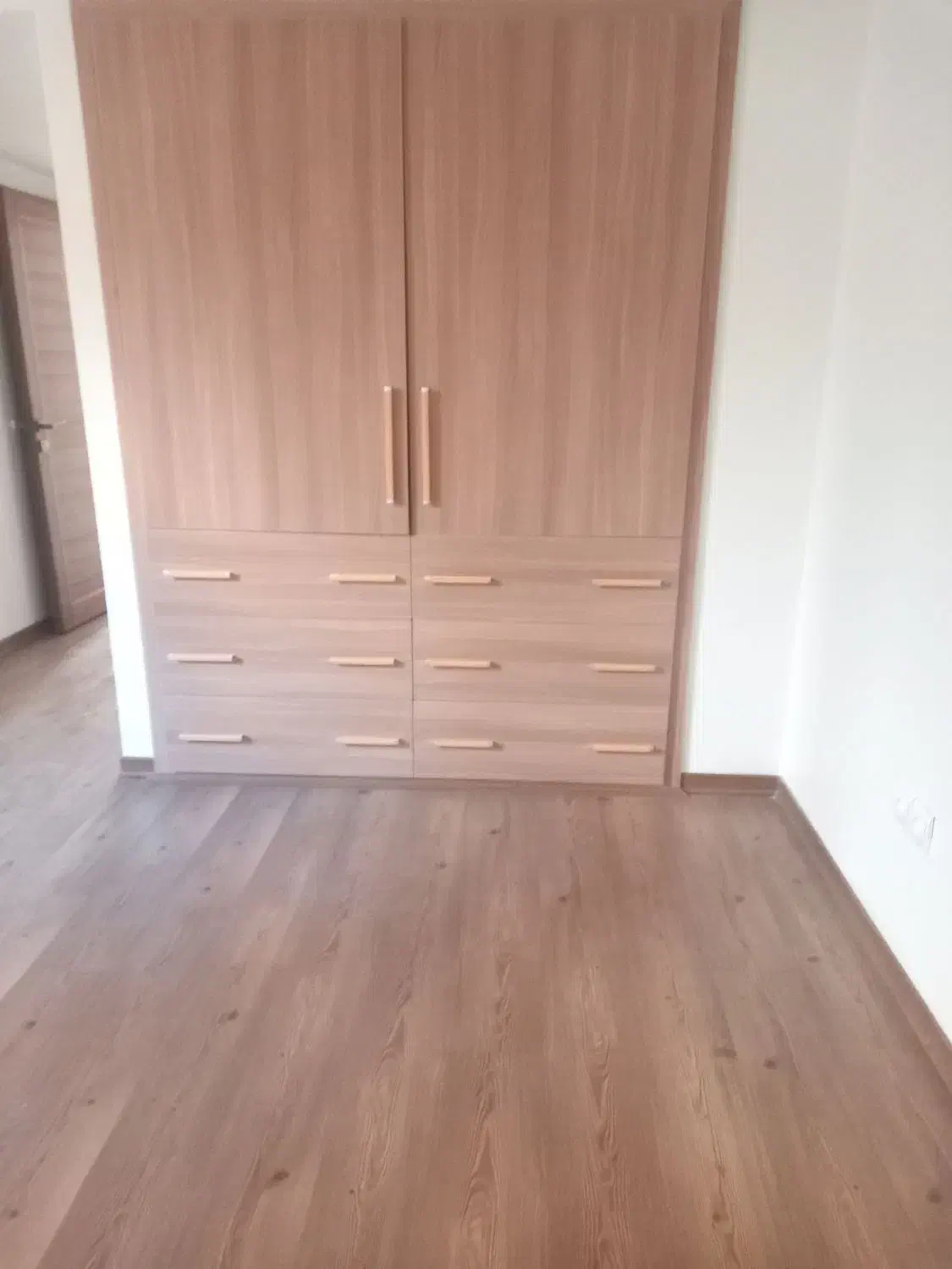 فروش ۸۴ متر پارکت لمینت خارجی کارکرده در حدنو|مصالح و تجهیزات ساختمان|تهران, سبلان (لشگر)|دیوار