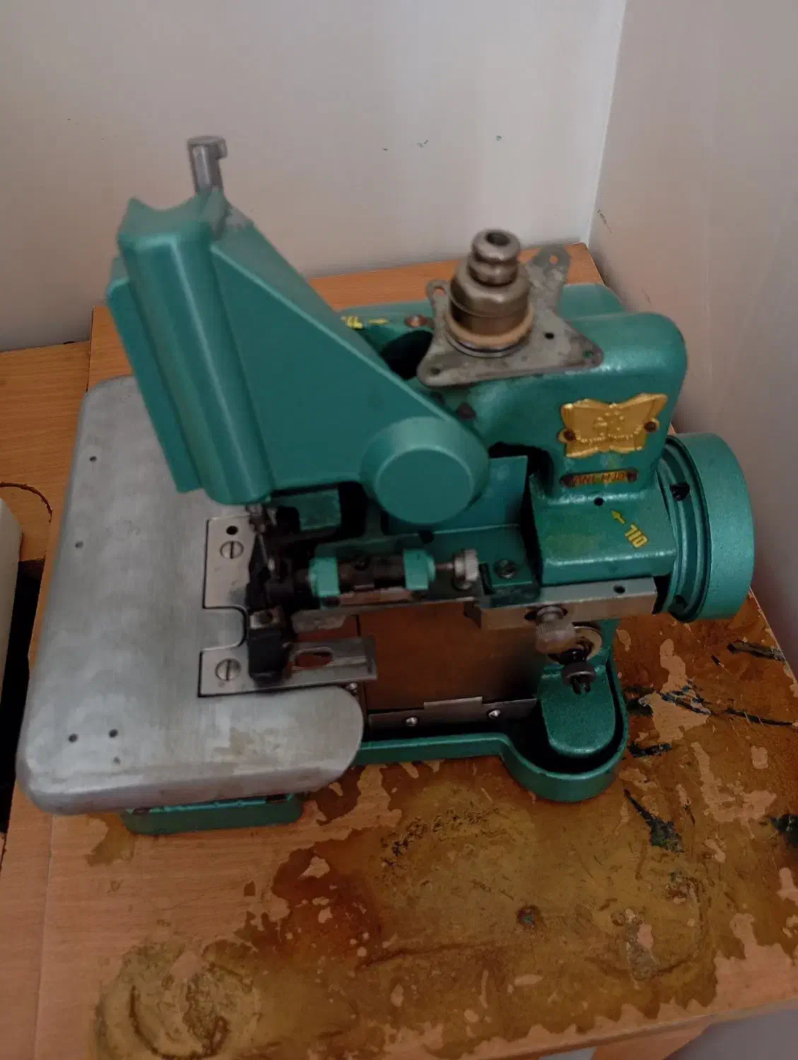 سردوز|چرخ خیاطی و ریسندگی|قدس, شهر‌قدس|دیوار