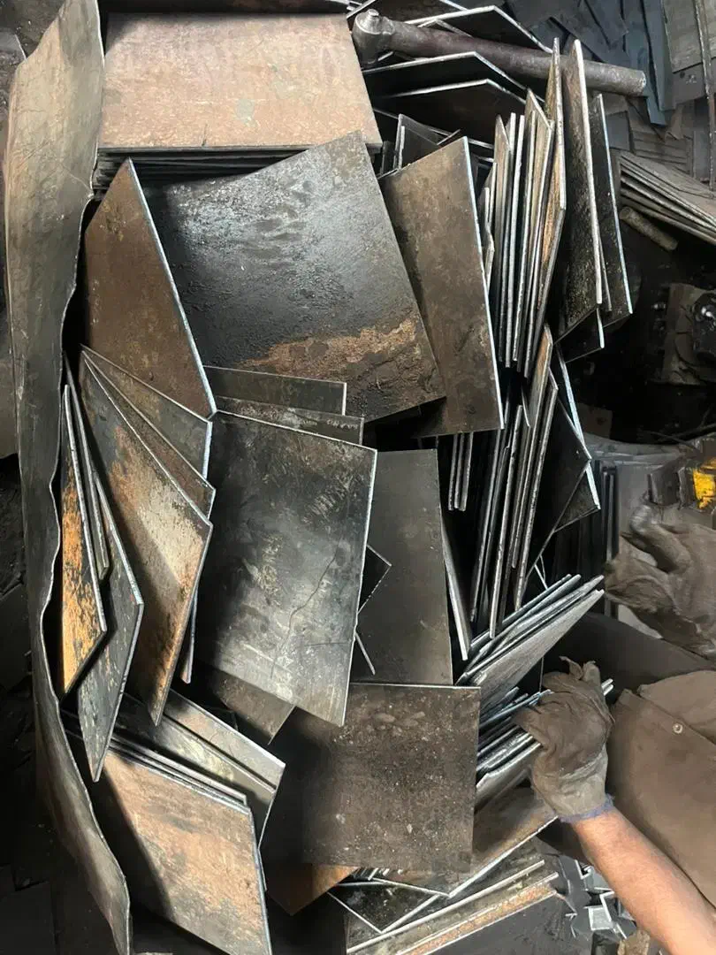 ورق کهنه برشی  ۳ و ۴ و ۵ سیاه وال پستی سوراخ دار|مصالح و تجهیزات ساختمان|ری, بازار آهن|دیوار