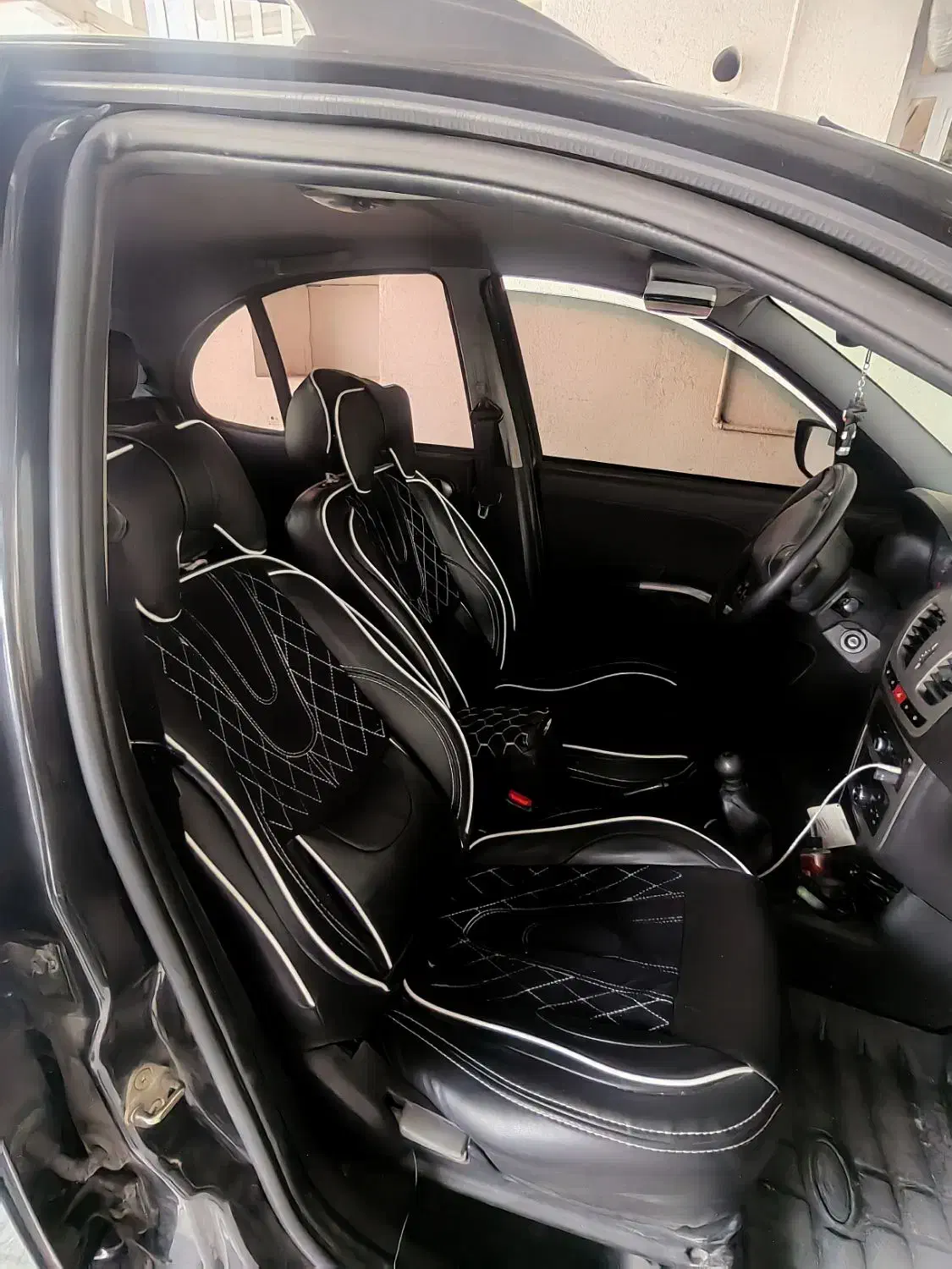 کوییک مشکی مدل 99|خودرو سواری و وانت|شیراز, رازی|دیوار