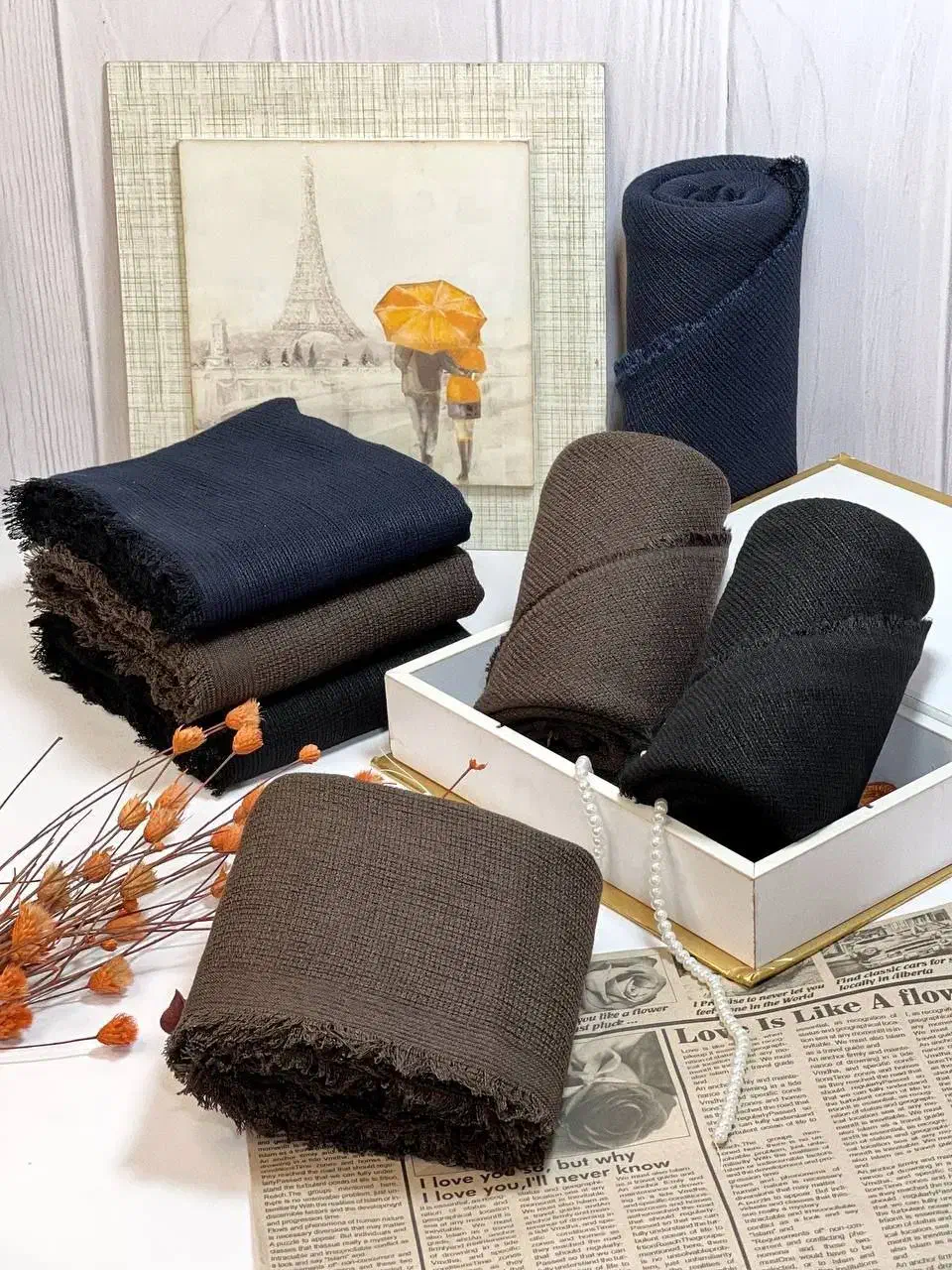 شال و روسری|لباس|شاهینشهر, نبوت|دیوار