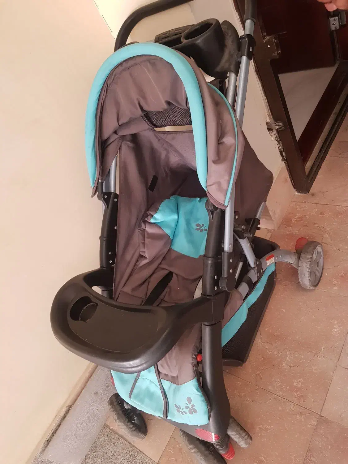 کالسکه|کالسکه و لوازم جانبی|اندیشه, اندیشه فاز ۳|دیوار