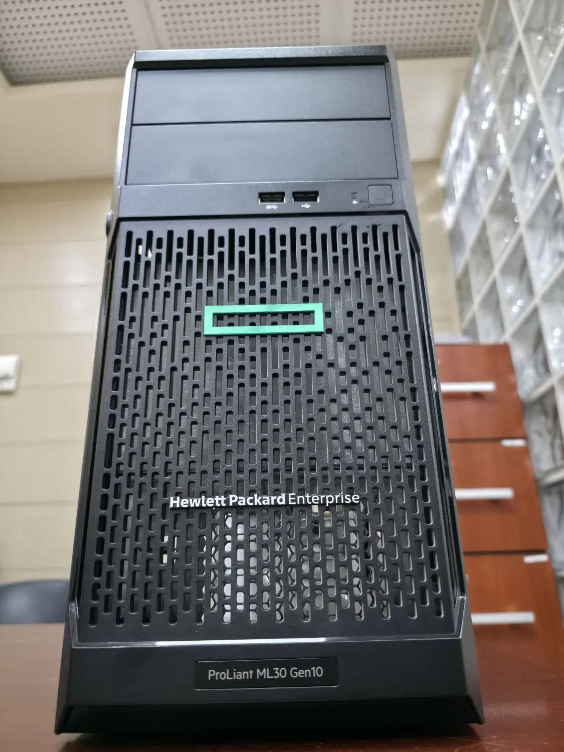 شاسی سرور اچ پی HPE ProLiant ML30 G10|قطعات و لوازم جانبی رایانه|کرج, عظیمیه|دیوار