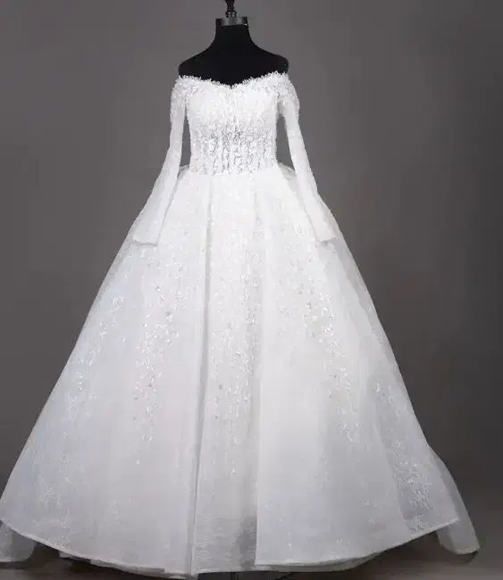 لباس عروس و مجلسی|لباس|نیشابور, فردوس شمالی|دیوار