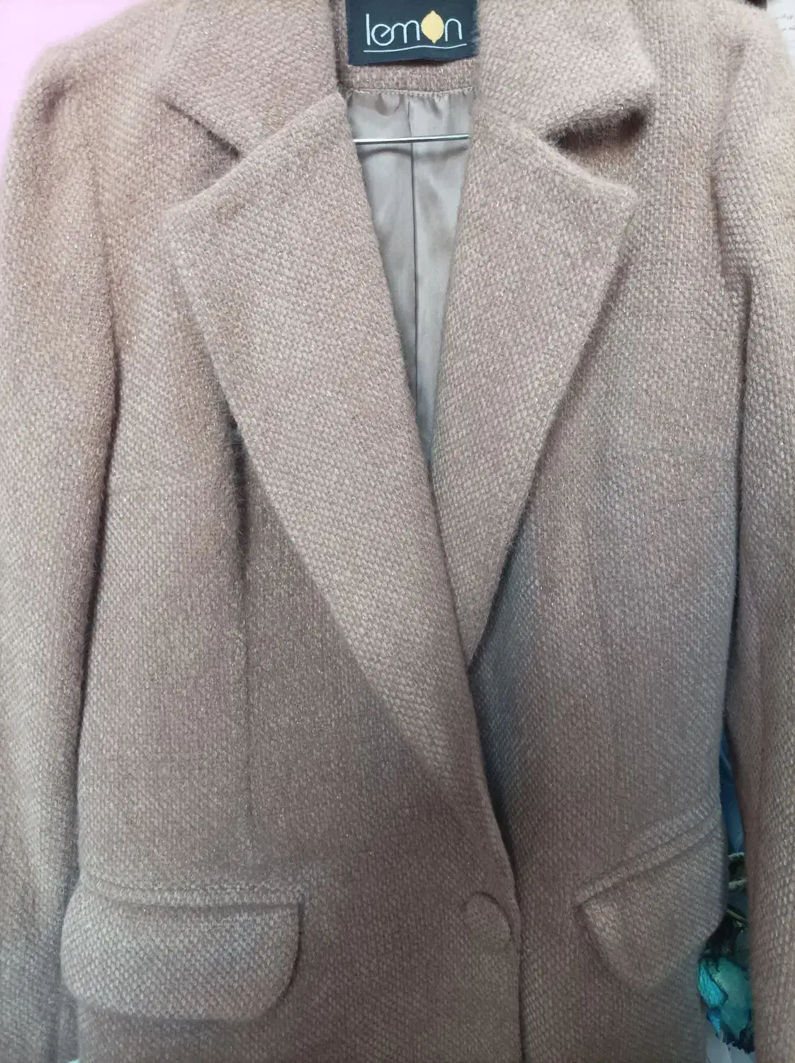 کت زردار نو|لباس|سبلان, |دیوار