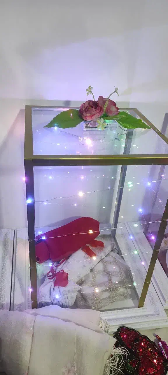 باکس هدیه|گل مصنوعی|زنجان, |دیوار