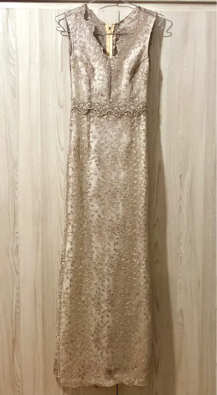 لباس مجلسی|لباس|گنبد کاووس, |دیوار