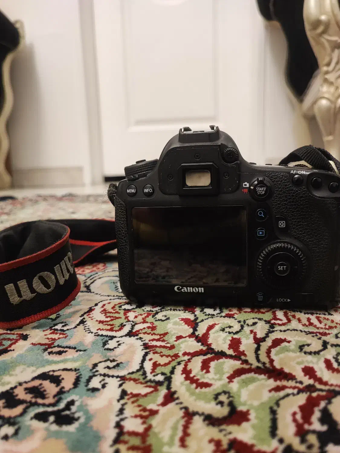 دوربین 6D و ۲ لنز با متعلقات|دوربین عکاسی و فیلم‌برداری|تهران, سیمای ایران|دیوار