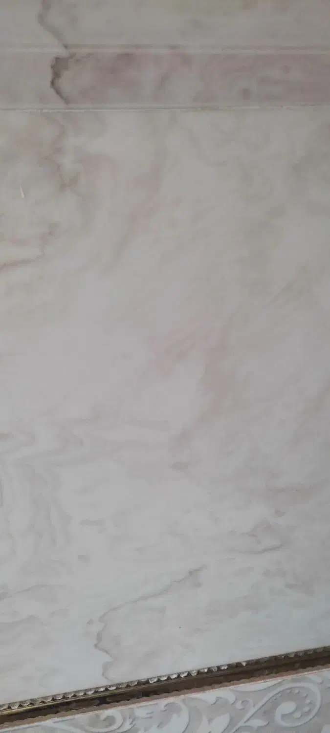 مقداری مدارک و گوشی کیف قهوه ای پیدا شده|اشیا|قرچک, مهدیه|دیوار