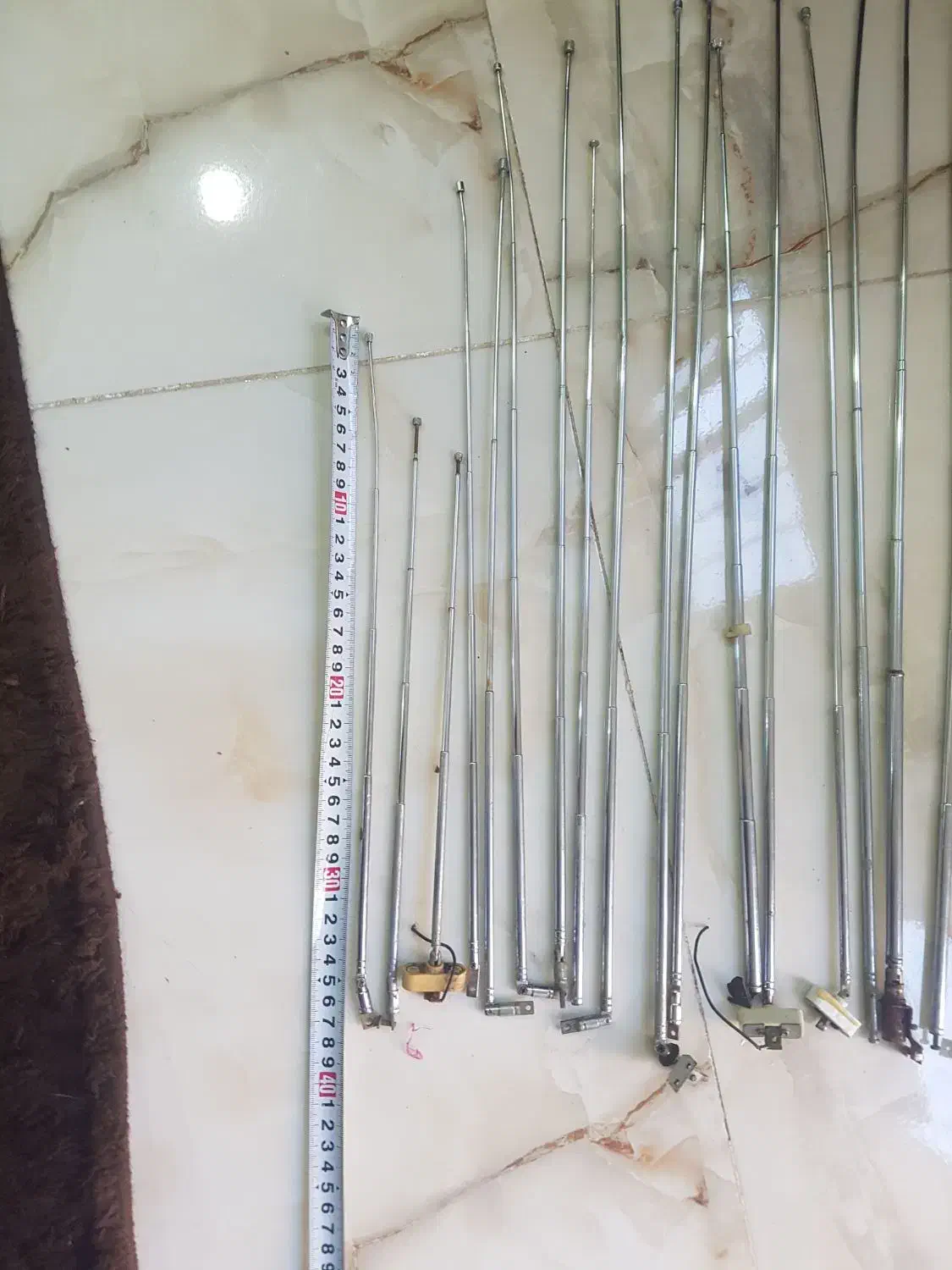 انتن های قدیم|کلکسیون اشیاء عتیقه|اهواز, کمپلو جنوبی|دیوار