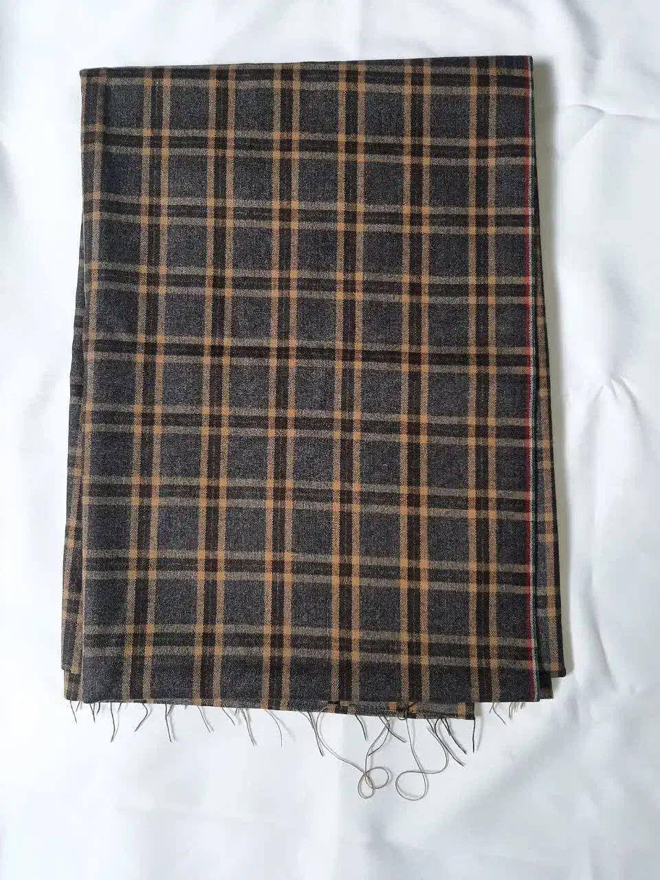 پارچه چادری.پارچه پشمی پالتویی.|حراج|برخوار, |دیوار