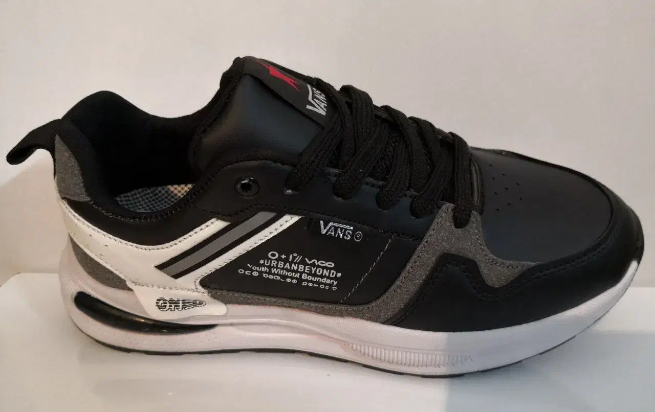 کفش اسپرت و کتونی و کفش کار و چکمه|کیف، کفش، کمربند|قوچان, |دیوار