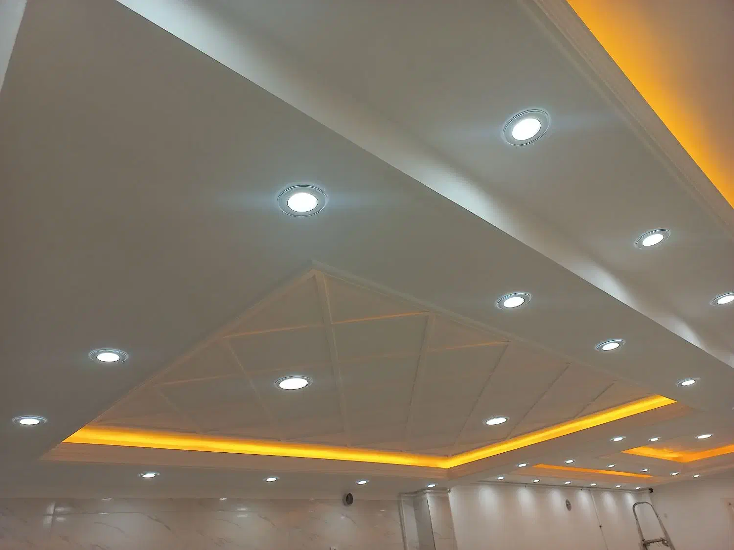 گچبری وگچکاری تعمیرات کلی منازل کاشی سرامیک سنگ|خدمات پیشه و مهارت|ایذه, |دیوار