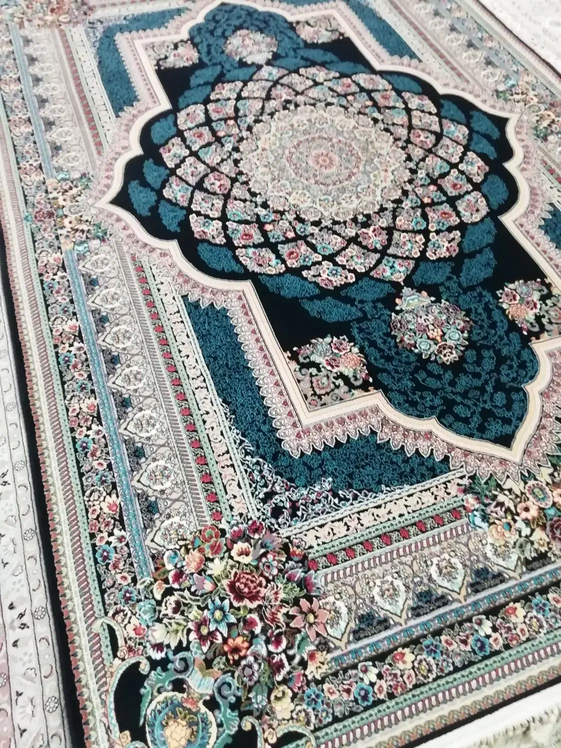 فرش شش متری 700 شانه|فرش|پارسآباد, |دیوار