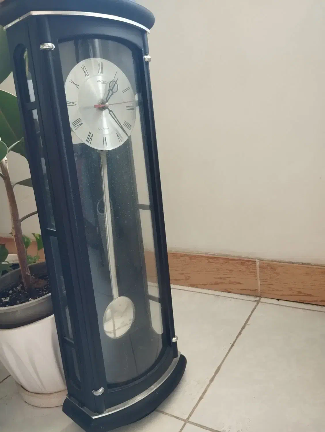 ساعت دیواری|ساعت دیواری و تزئینی|لاهیجان, قیام|دیوار