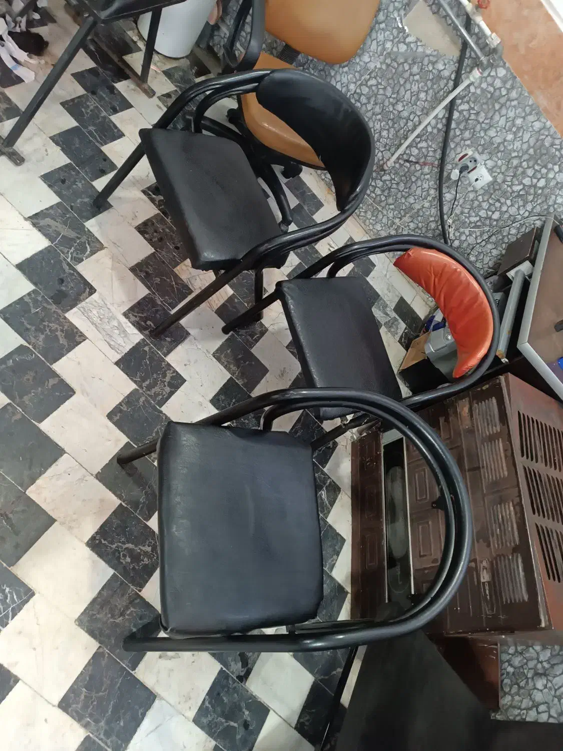 صندلی|صندلی و نیمکت|اردبیل, |دیوار